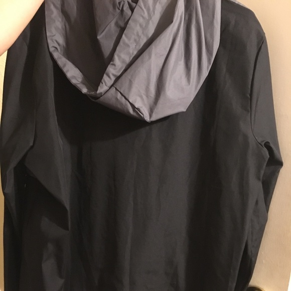 Size xs PINK windbreaker - Picture 6 of 6